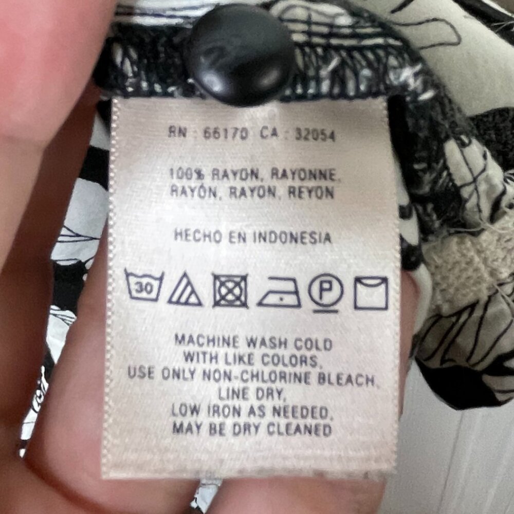 MAEVE | Anthropologie Zola Black and White Floral Shift Dress | Size 2 - Picture 9 of 11